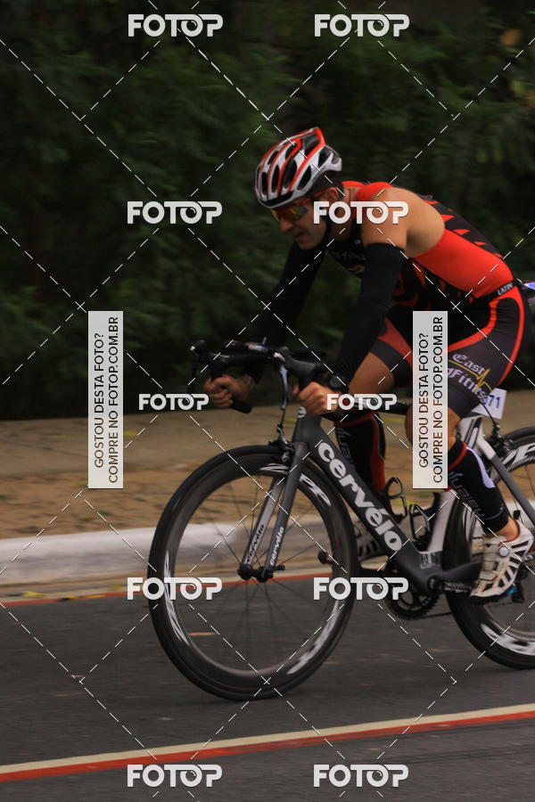 Buy your photos of the eventVSERIES Duathlon & Running on Fotop