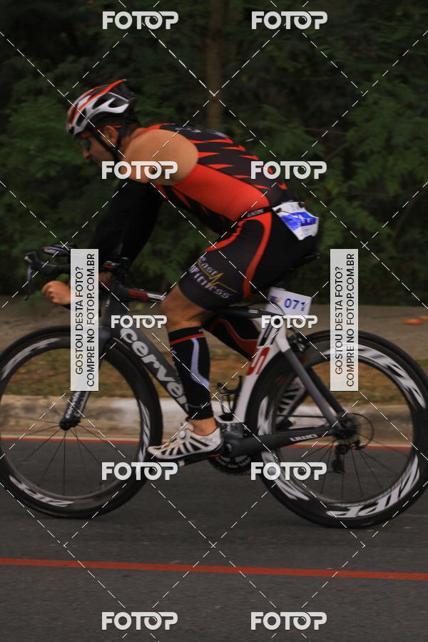 Buy your photos of the eventVSERIES Duathlon & Running on Fotop