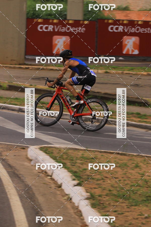 Buy your photos of the eventVSERIES Duathlon & Running on Fotop