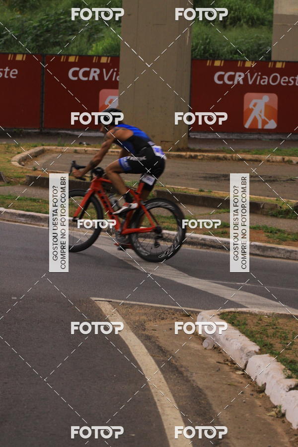 Buy your photos of the eventVSERIES Duathlon & Running on Fotop