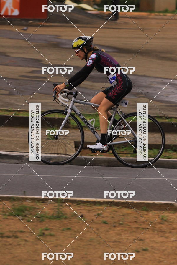 Buy your photos of the eventVSERIES Duathlon & Running on Fotop