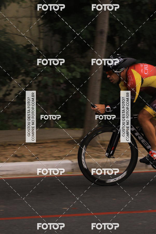 Buy your photos of the eventVSERIES Duathlon & Running on Fotop