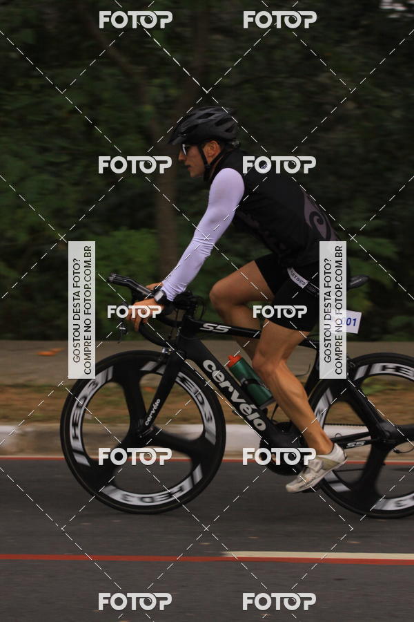 Buy your photos of the eventVSERIES Duathlon & Running on Fotop