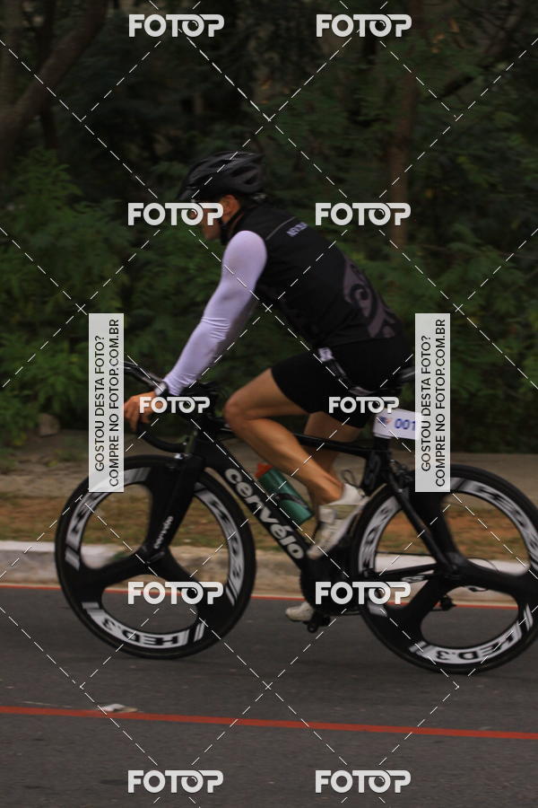 Buy your photos of the eventVSERIES Duathlon & Running on Fotop