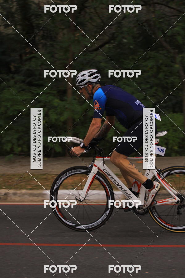 Buy your photos of the eventVSERIES Duathlon & Running on Fotop