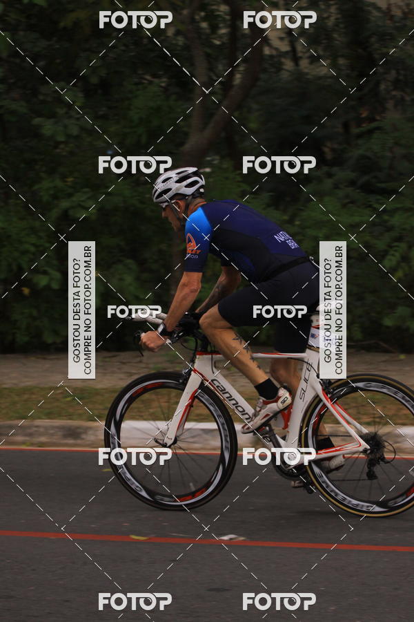 Buy your photos of the eventVSERIES Duathlon & Running on Fotop