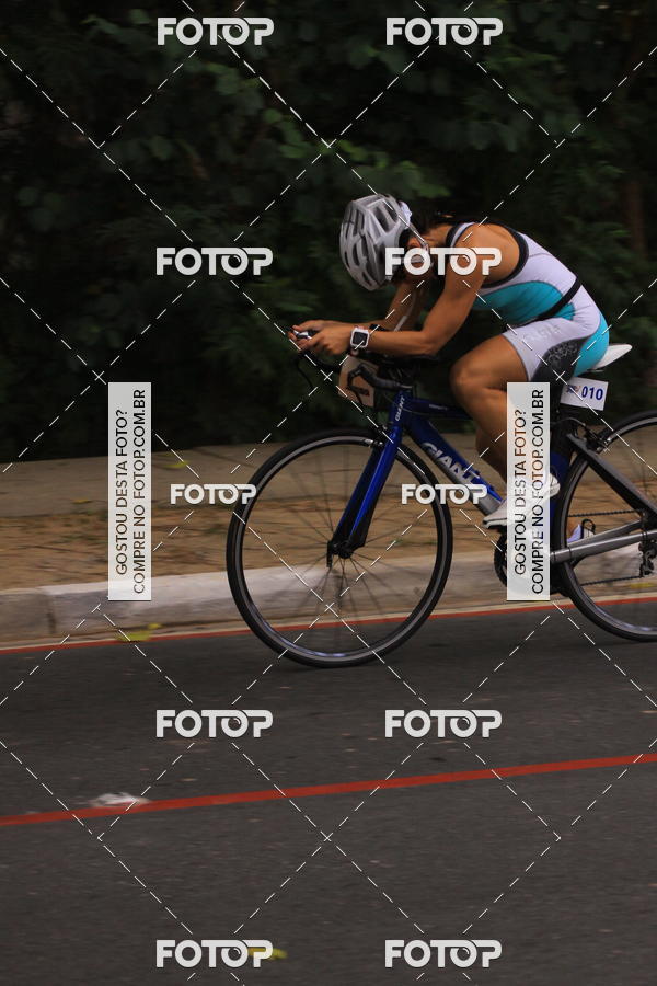 Buy your photos of the eventVSERIES Duathlon & Running on Fotop