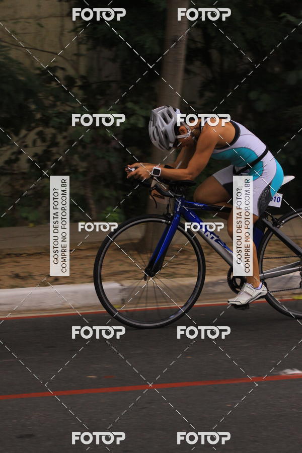 Buy your photos of the eventVSERIES Duathlon & Running on Fotop