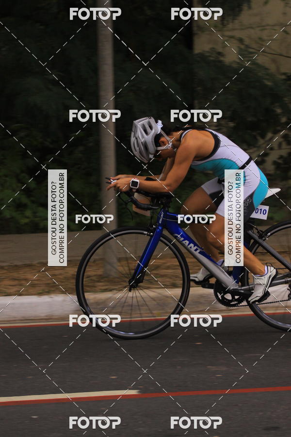 Buy your photos of the eventVSERIES Duathlon & Running on Fotop