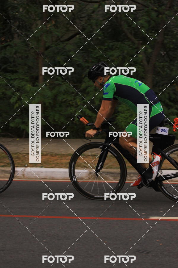 Buy your photos of the eventVSERIES Duathlon & Running on Fotop