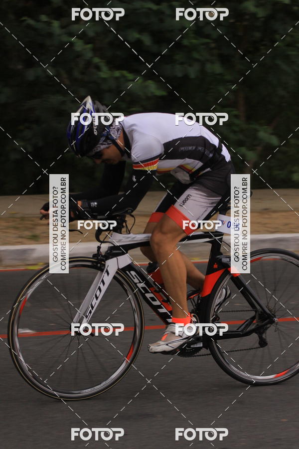 Buy your photos of the eventVSERIES Duathlon & Running on Fotop