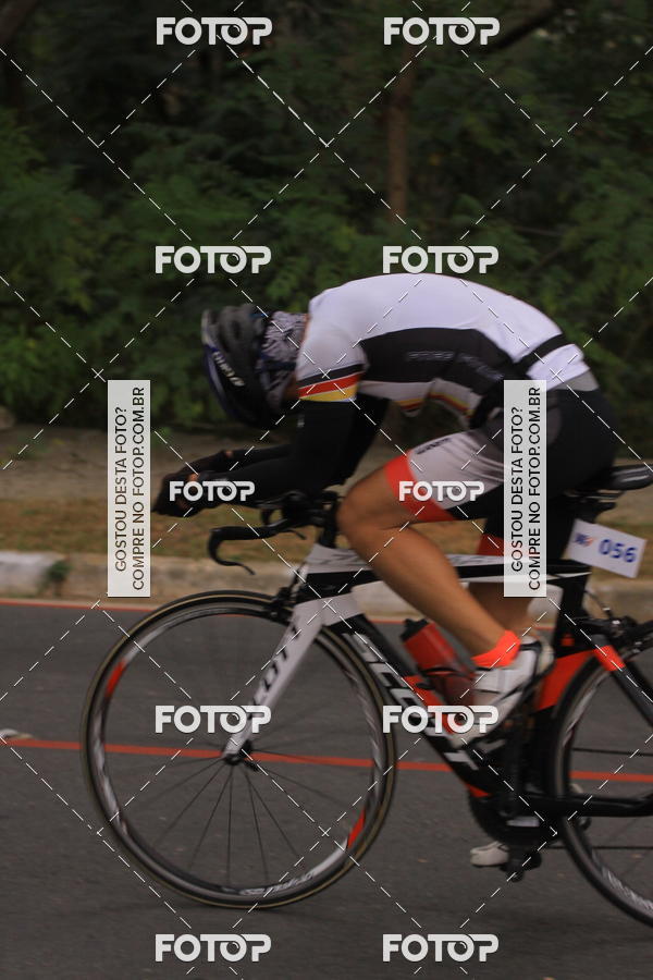 Buy your photos of the eventVSERIES Duathlon & Running on Fotop
