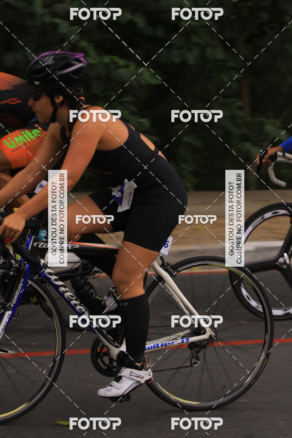 Buy your photos of the eventVSERIES Duathlon & Running on Fotop