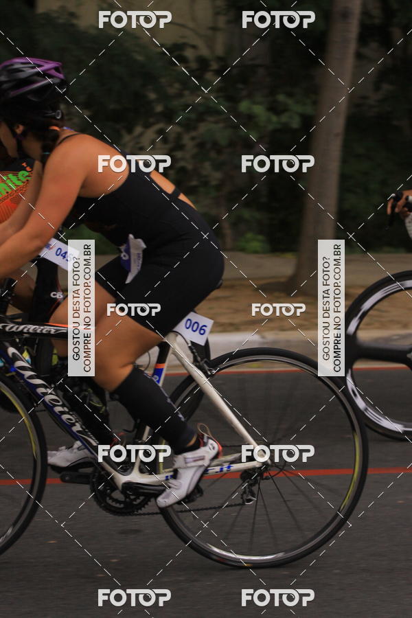 Buy your photos of the eventVSERIES Duathlon & Running on Fotop