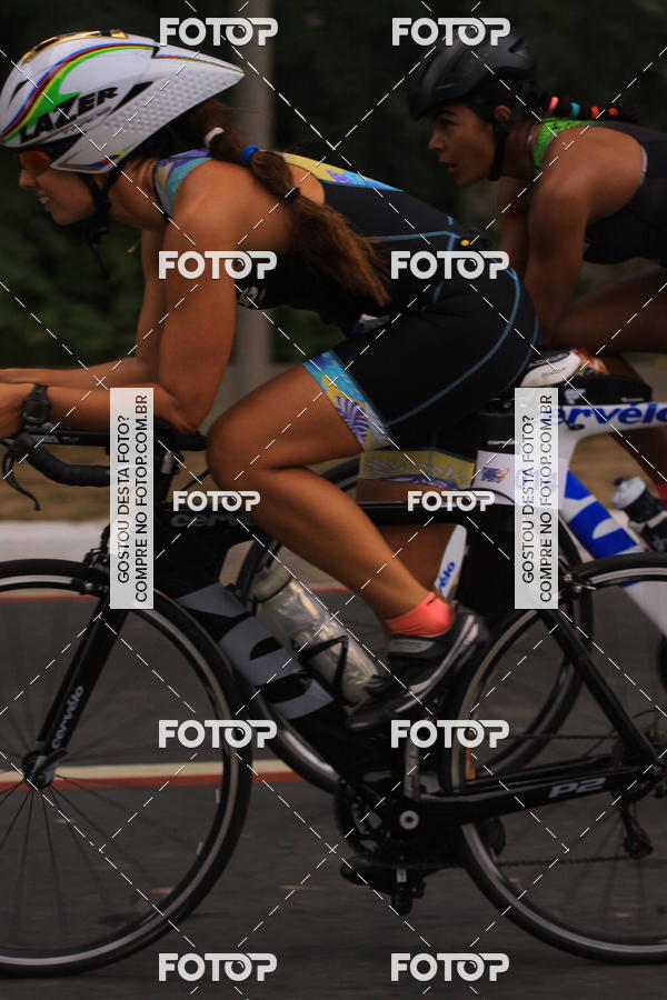 Buy your photos of the eventVSERIES Duathlon & Running on Fotop