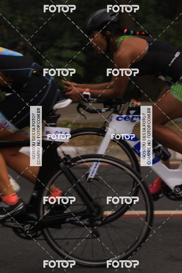 Buy your photos of the eventVSERIES Duathlon & Running on Fotop