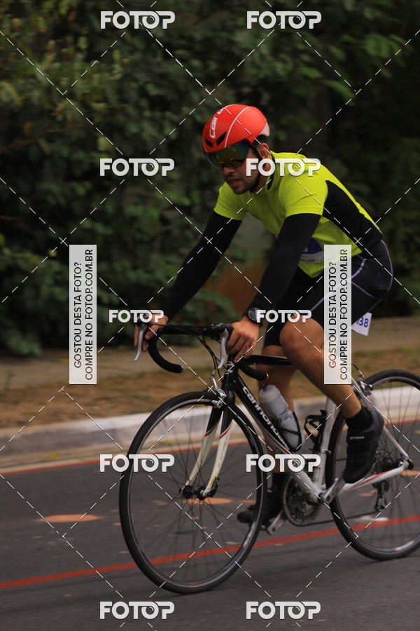 Buy your photos of the eventVSERIES Duathlon & Running on Fotop