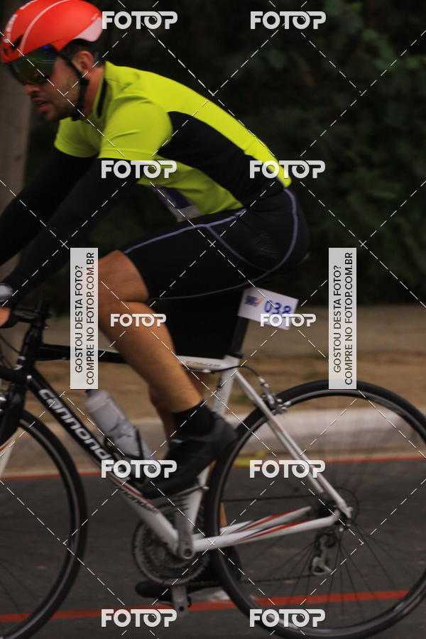 Buy your photos of the eventVSERIES Duathlon & Running on Fotop