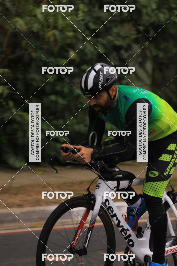 Buy your photos of the eventVSERIES Duathlon & Running on Fotop