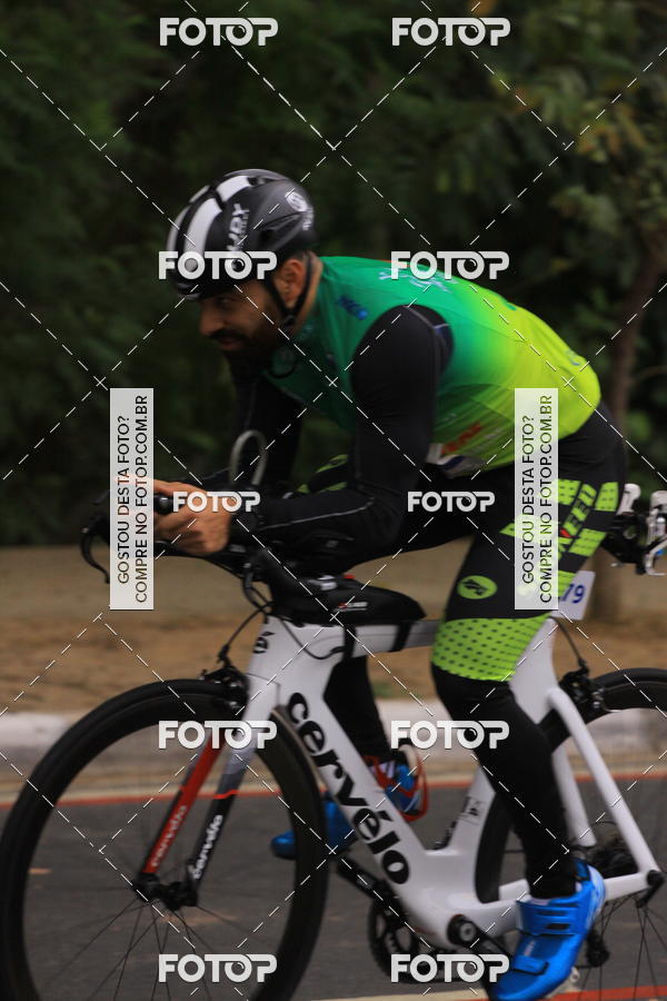 Buy your photos of the eventVSERIES Duathlon & Running on Fotop