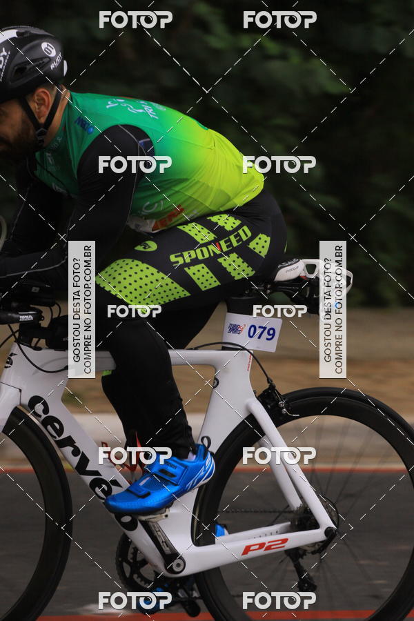 Buy your photos of the eventVSERIES Duathlon & Running on Fotop