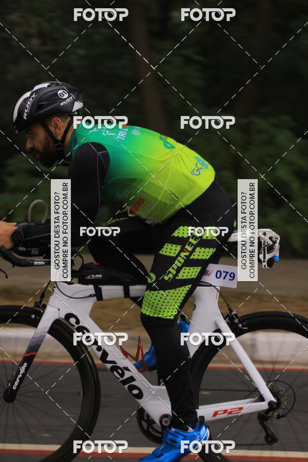 Buy your photos of the eventVSERIES Duathlon & Running on Fotop