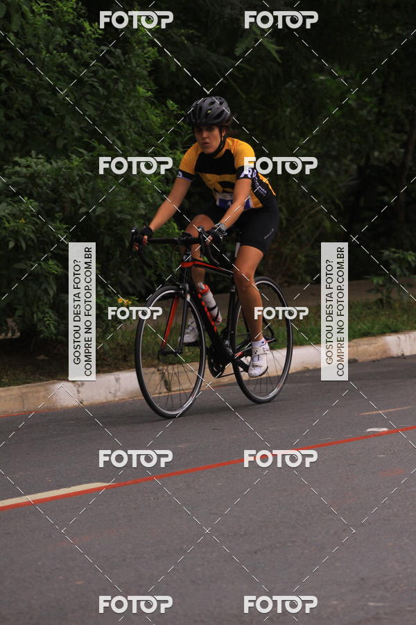 Buy your photos of the eventVSERIES Duathlon & Running on Fotop