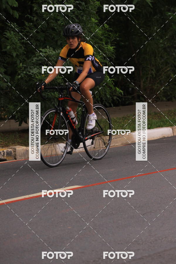 Buy your photos of the eventVSERIES Duathlon & Running on Fotop