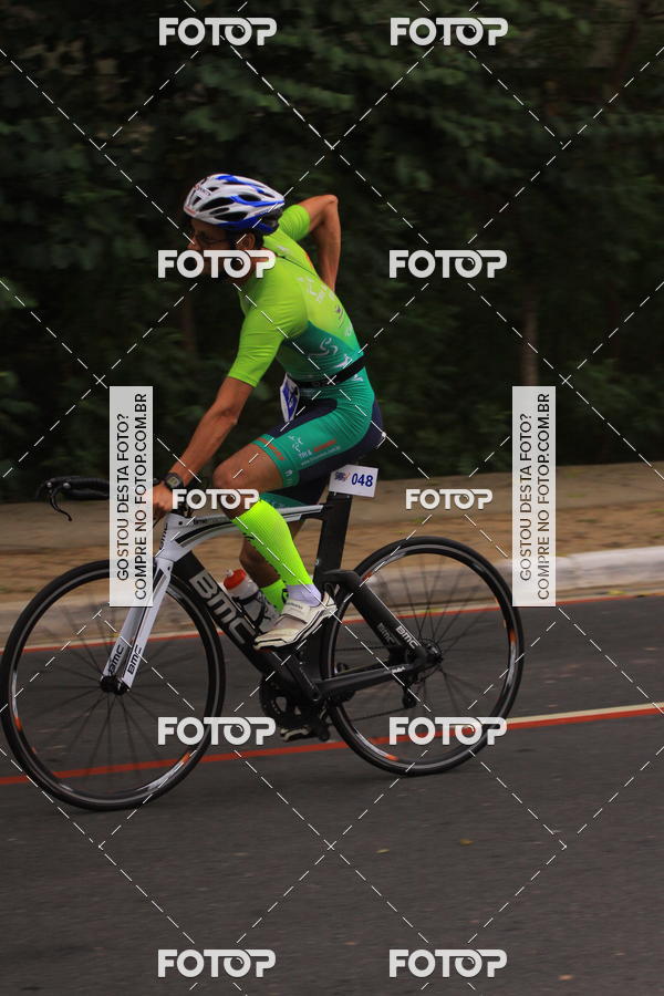 Buy your photos of the eventVSERIES Duathlon & Running on Fotop