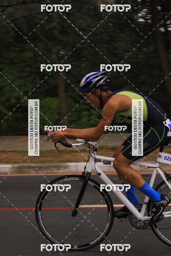 Buy your photos of the eventVSERIES Duathlon & Running on Fotop