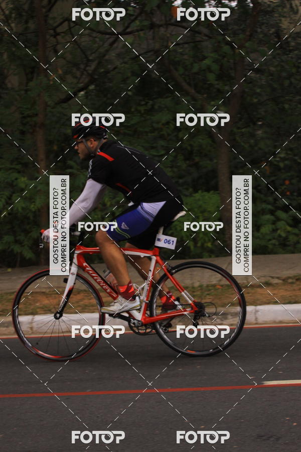 Buy your photos of the eventVSERIES Duathlon & Running on Fotop