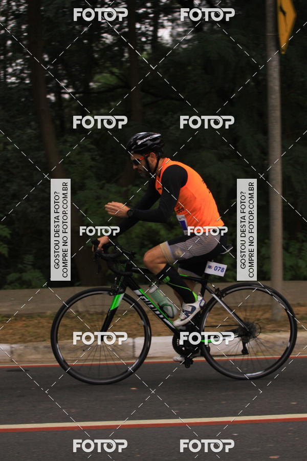 Buy your photos of the eventVSERIES Duathlon & Running on Fotop