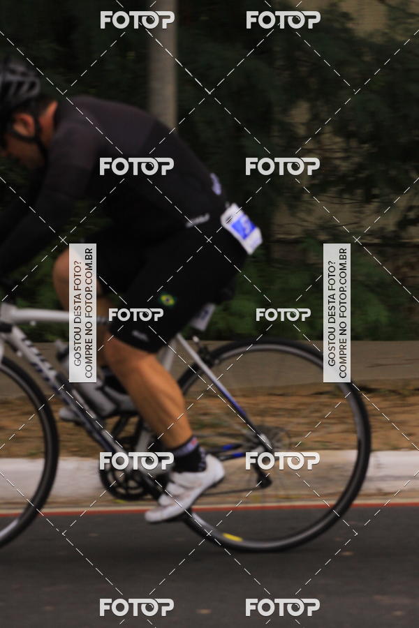 Buy your photos of the eventVSERIES Duathlon & Running on Fotop