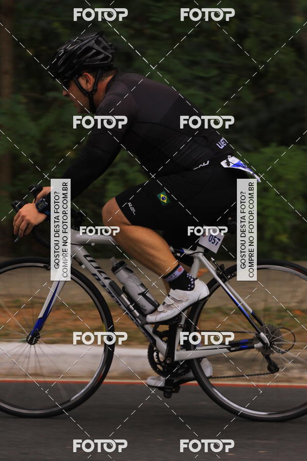 Buy your photos of the eventVSERIES Duathlon & Running on Fotop