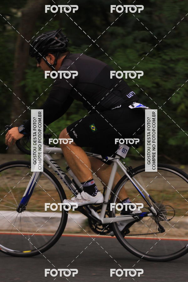 Buy your photos of the eventVSERIES Duathlon & Running on Fotop