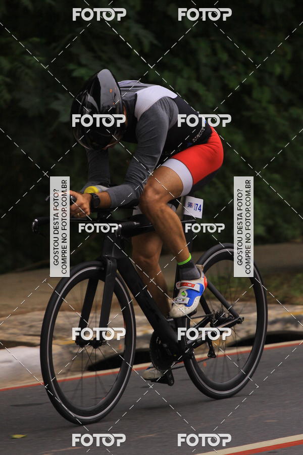 Buy your photos of the eventVSERIES Duathlon & Running on Fotop