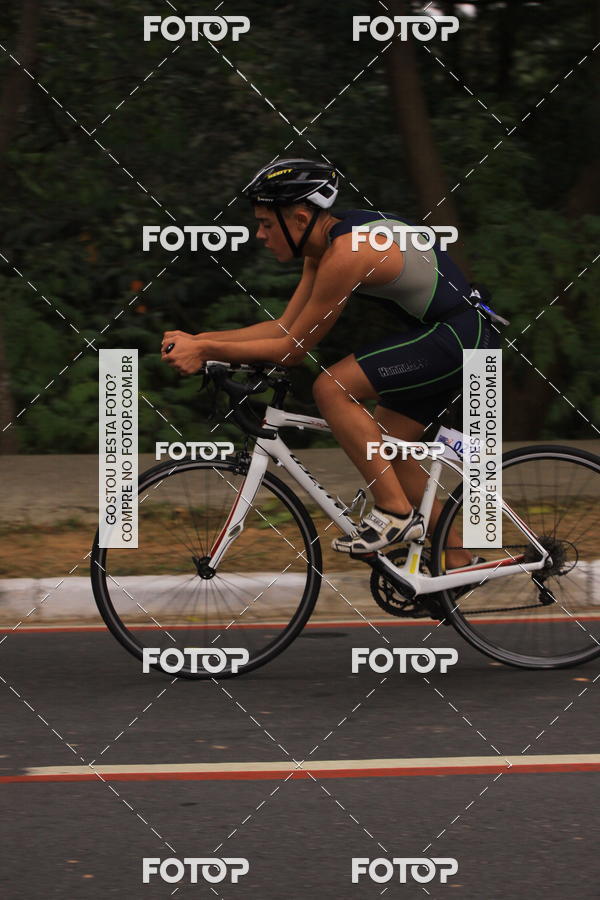 Buy your photos of the eventVSERIES Duathlon & Running on Fotop