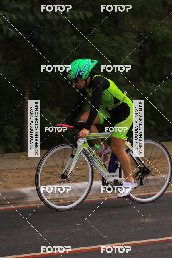 Buy your photos of the eventVSERIES Duathlon & Running on Fotop