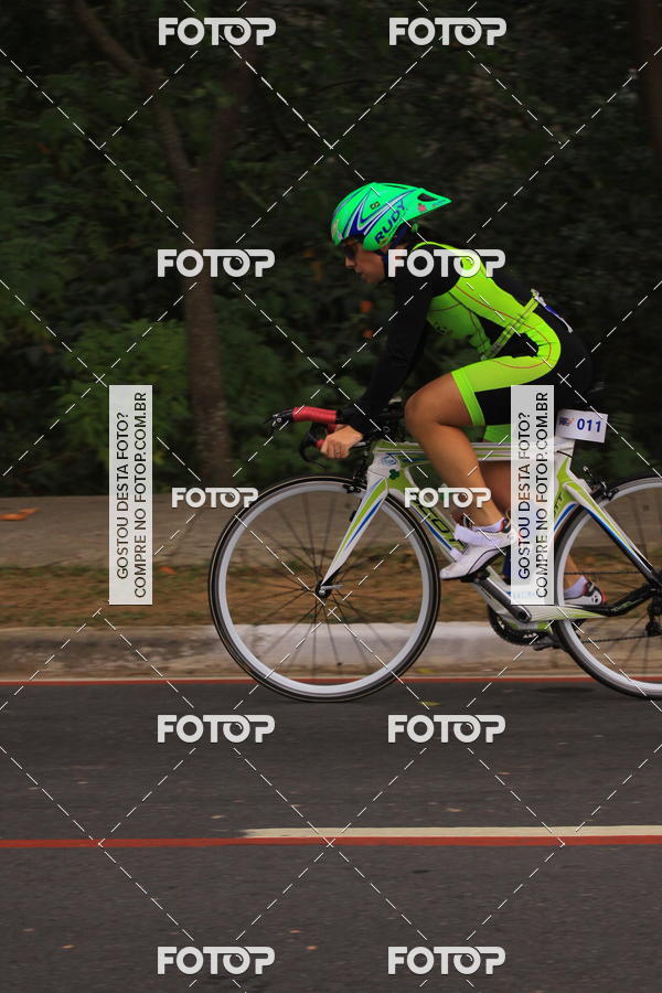 Buy your photos of the eventVSERIES Duathlon & Running on Fotop