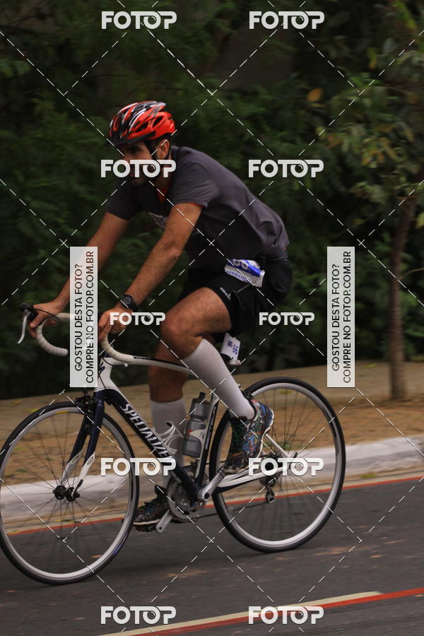 Buy your photos of the eventVSERIES Duathlon & Running on Fotop