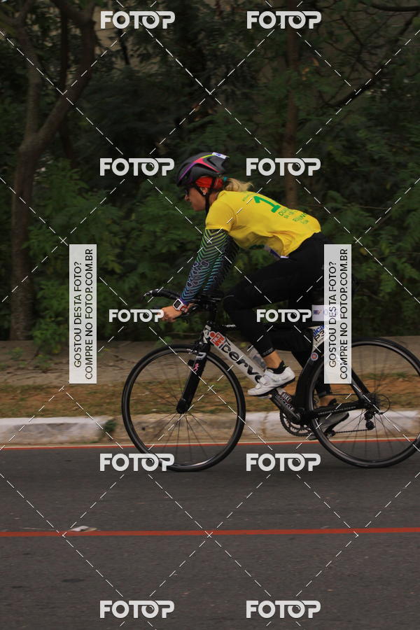 Buy your photos of the eventVSERIES Duathlon & Running on Fotop