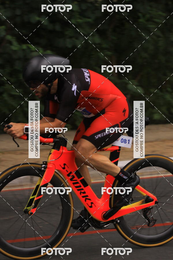 Buy your photos of the eventVSERIES Duathlon & Running on Fotop