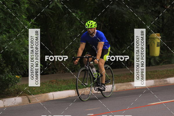 Buy your photos of the eventVSERIES Duathlon & Running on Fotop