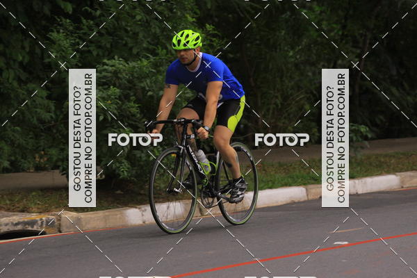 Buy your photos of the eventVSERIES Duathlon & Running on Fotop