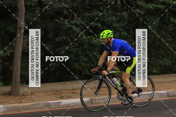 Buy your photos of the eventVSERIES Duathlon & Running on Fotop