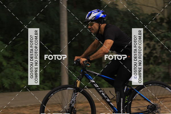 Buy your photos of the eventVSERIES Duathlon & Running on Fotop