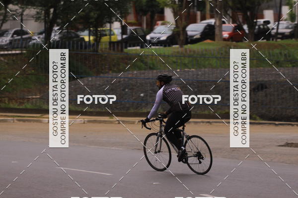 Buy your photos of the eventVSERIES Duathlon & Running on Fotop