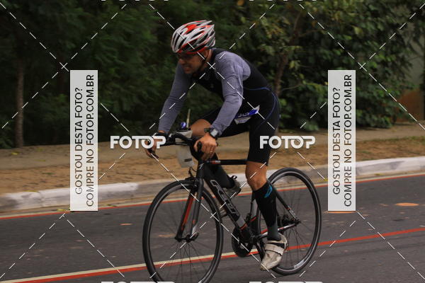 Buy your photos of the eventVSERIES Duathlon & Running on Fotop
