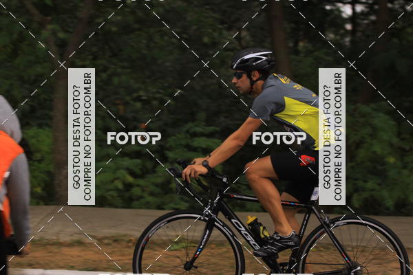 Buy your photos of the eventVSERIES Duathlon & Running on Fotop