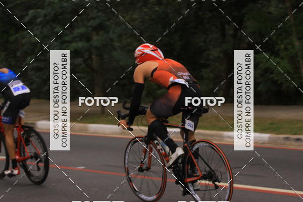 Buy your photos of the eventVSERIES Duathlon & Running on Fotop